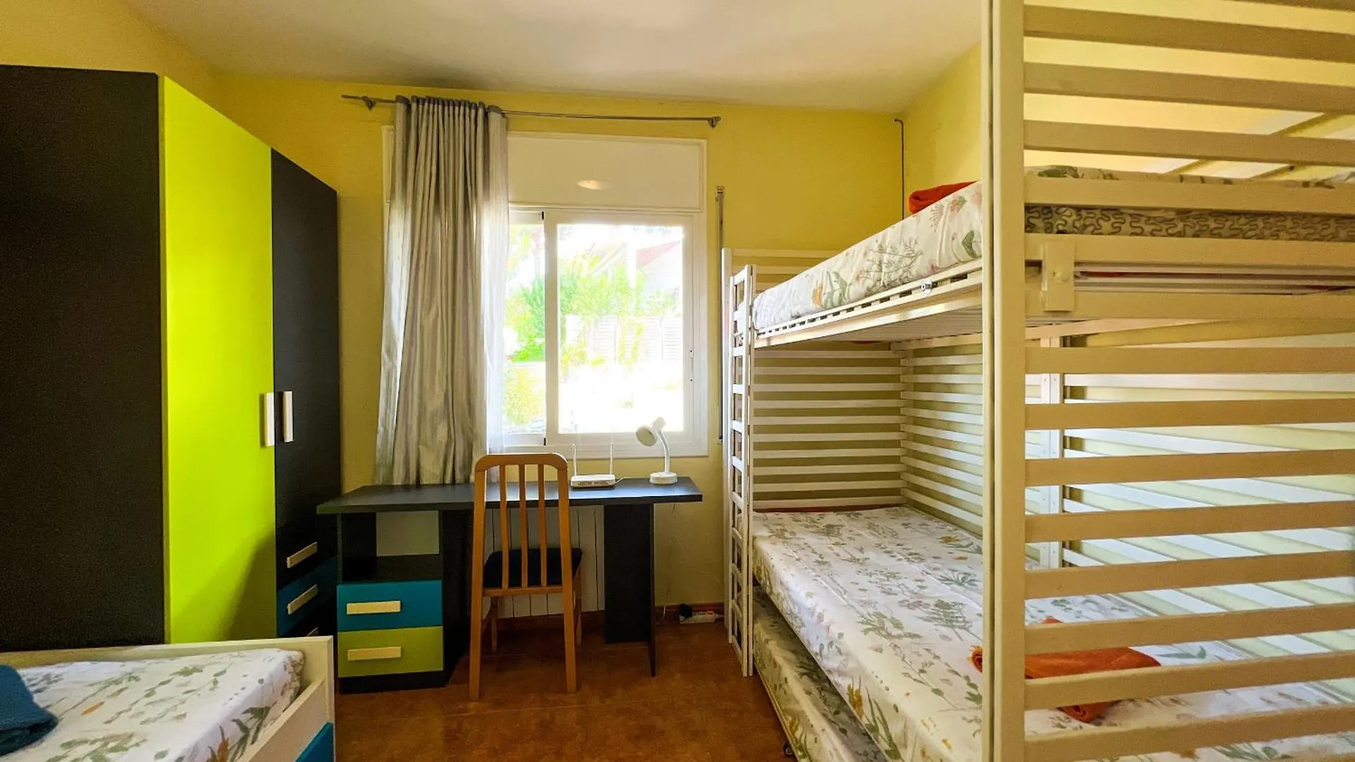 Vivalidays Gala Villa Tordera Holiday home