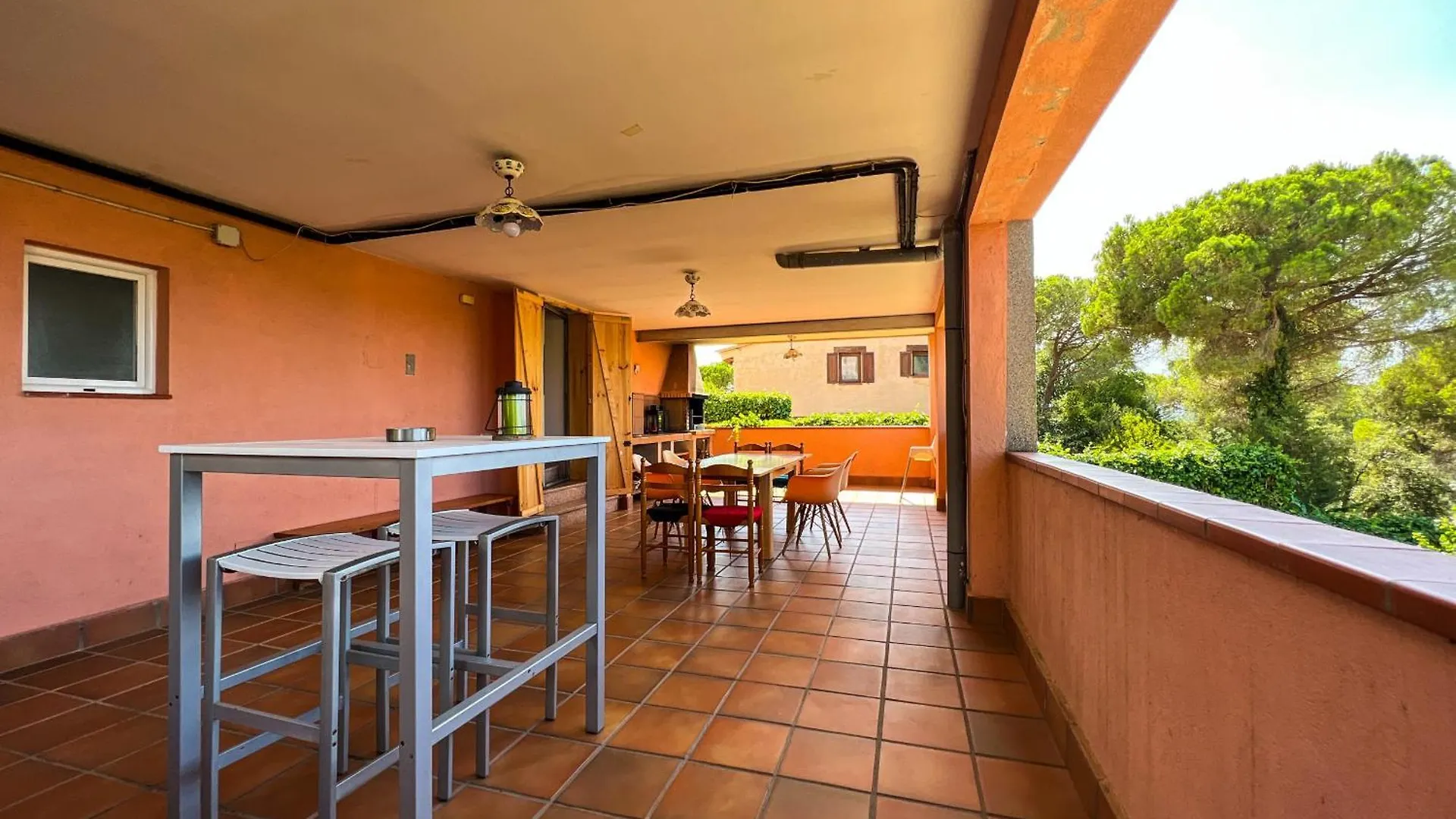 Holiday home Vivalidays Gala Villa Tordera
