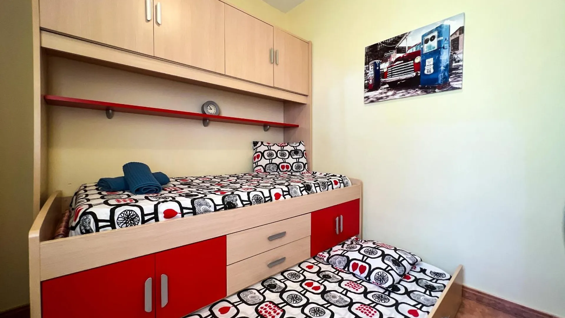 Holiday home Vivalidays Gala Villa Tordera