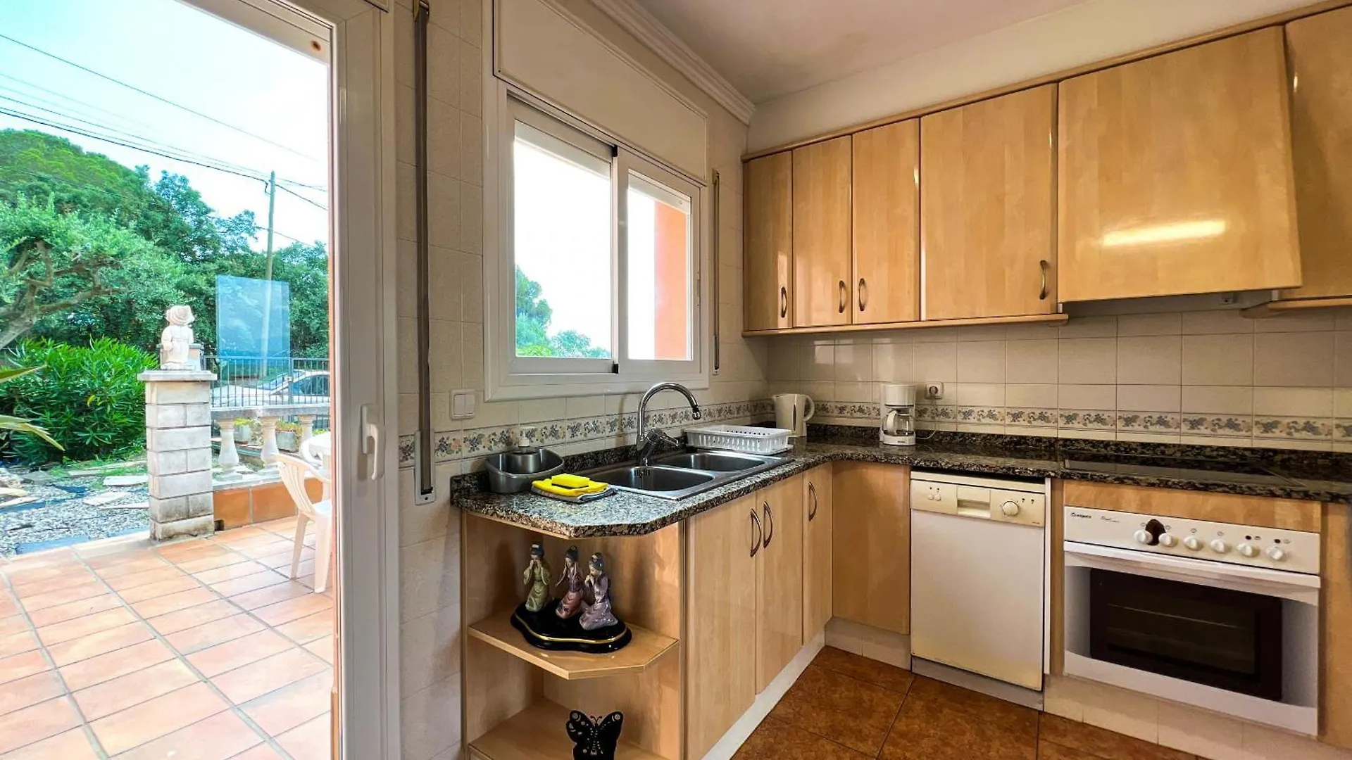 Vivalidays Gala Villa Tordera Holiday home